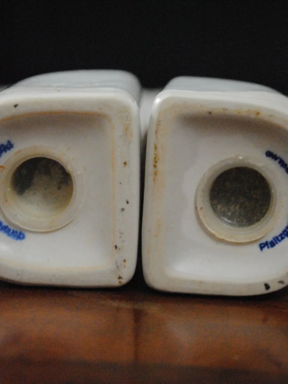 Pfaltzgraff White Ceramic Salt & Pepper Sculptural Asymmetric Shakers Thailand